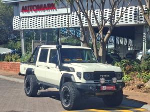 Toyota Land Cruiser 79 4.5D-4D V8 double cab LX - Image 1