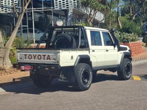 Toyota Land Cruiser 79 4.5D-4D V8 double cab LX - Image 2