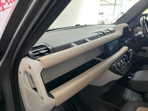 Land Rover Defender 110 P400 S - Image 7
