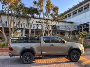 Toyota Hilux 2.8GD-6 Xtra cab 4x4 Legend manual - Image 3