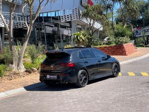 Volkswagen Golf R - Image 2