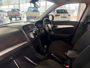 Suzuki Vitara Brezza 1.5 GLX - Image 7