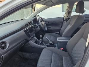 Toyota Corolla Quest 1.8 Plus manual - Image 7