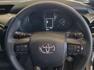 Toyota Hilux 2.8 GD-6 RB Legend RS automaticD/C - Image 8