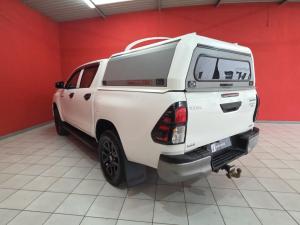 Toyota Hilux 2.4 GD-6 SRX 4X4 automaticD/C - Image 11