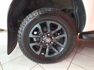 Toyota Hilux 2.4 GD-6 SRX 4X4 automaticD/C - Image 9