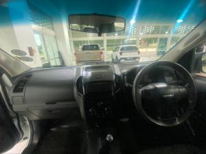 Isuzu D-MAX 250C Fleetside S/C - Image 6