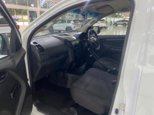 Isuzu D-MAX 250C Fleetside S/C - Image 7