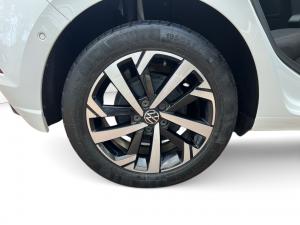 Volkswagen Polo hatch 1.0TSI Life manual - Image 16