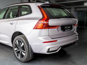 Volvo XC60 B5 AWD Plus Dark - Image 16