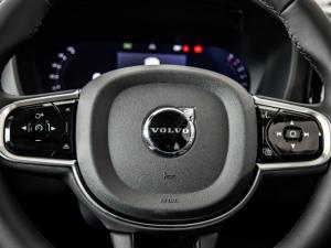 Volvo XC60 B5 AWD Plus Dark - Image 22