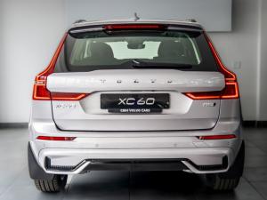 Volvo XC60 B5 AWD Plus Dark - Image 4
