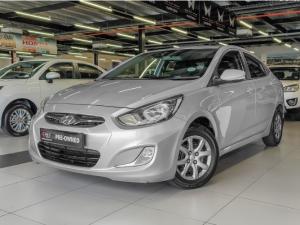 Hyundai Accent hatch 1.6 Fluid auto - Image 1