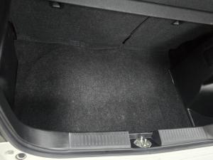 Toyota Starlet 1.5 XS auto - Image 6