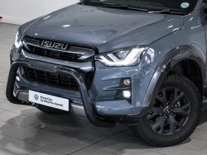 Isuzu D-Max 3.0TD double cab V-Cross 4x4 - Image 2