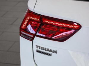 Volkswagen Tiguan Allspace 2.0TSI 4Motion Highline - Image 12
