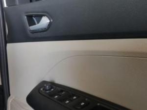 Renault Triber 1.0 Prestige auto - Image 14