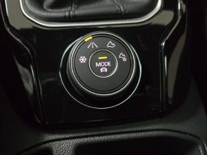 Volkswagen T-Roc 2.0TSI 4Motion R-Line - Image 21