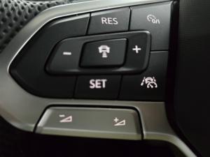 Volkswagen T-Roc 2.0TSI 4Motion R-Line - Image 27