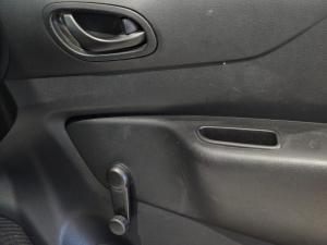 Nissan Navara 2.5DDTi single cab XE - Image 10