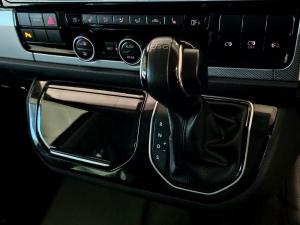 Volkswagen Caravelle 2.0BiTDI Highline - Image 15