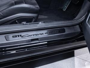 Porsche 911 Carrera 4 GTS coupe - Image 16