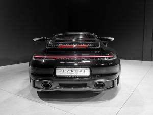 Porsche 911 Carrera 4 GTS coupe - Image 26