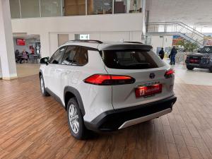 Toyota Corolla Cross 1.8 HEV XS - Image 8