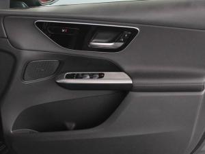 Mercedes-Benz GLC GLC300d 4Matic Avantgarde - Image 14