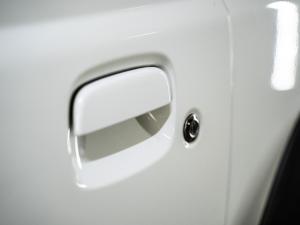 Suzuki Jimny 1.5 GLX AllGrip 3-door manual - Image 13