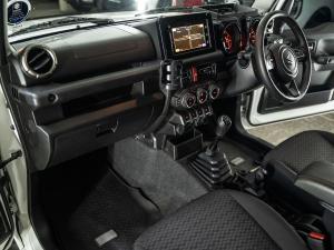 Suzuki Jimny 1.5 GLX AllGrip 3-door manual - Image 22