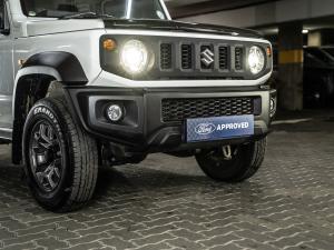 Suzuki Jimny 1.5 GLX AllGrip 3-door manual - Image 8