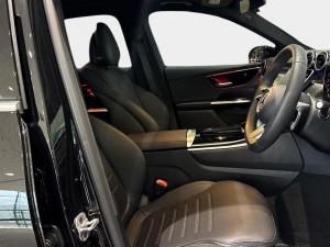 Mercedes-Benz GLC GLC300d 4Matic Avantgarde - Image 11