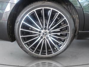 Mercedes-Benz C-Class C200 AMG Line - Image 9
