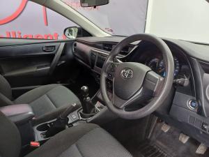 Toyota Corolla Quest 1.8 Plus manual - Image 22