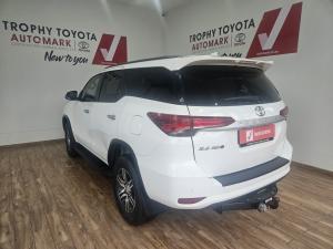 Toyota Fortuner 2.4GD-6 manual - Image 13