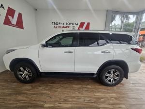 Toyota Fortuner 2.4GD-6 manual - Image 14