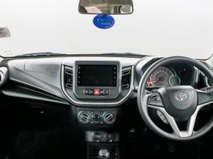 Toyota Vitz 1.0 XR manual - Image 6