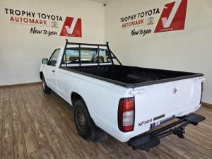 Nissan NP300 Hardbody 2 - Image 13