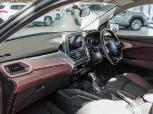 Toyota Starlet Cross 1.5 XS auto - Image 7