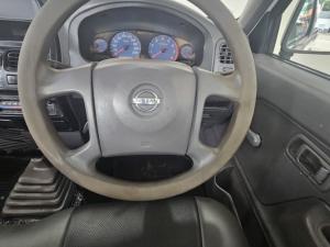 Nissan NP300 Hardbody 2 - Image 8