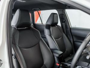Toyota Corolla Cross 1.8 Hybrid XS - Image 11