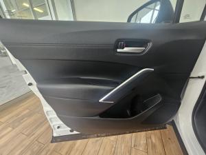 Toyota Corolla Cross 1.8 Hybrid XS - Image 12
