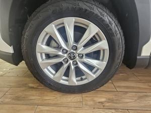 Toyota Corolla Cross 1.8 Hybrid XS - Image 13