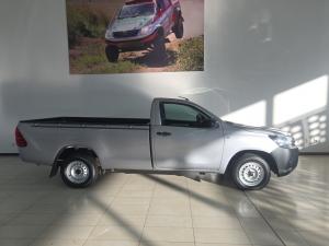 Toyota Hilux 2.4GD single cab S (aircon) - Image 3