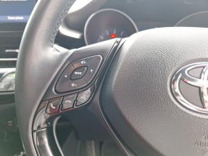 Toyota C-HR 1.2T Luxury - Image 9