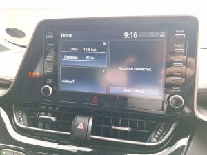 Toyota C-HR 1.2T Luxury - Image 12