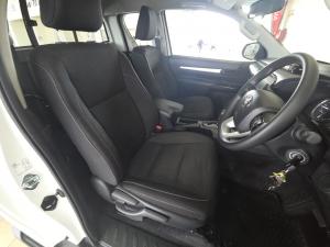 Toyota Hilux 2.4GD-6 Xtra cab Raider auto - Image 16
