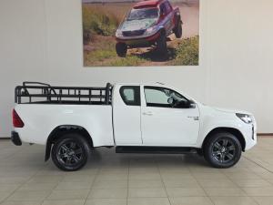 Toyota Hilux 2.4GD-6 Xtra cab Raider auto - Image 3