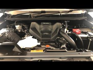 Isuzu D-Max 3.0TD double cab V-Cross 4x4 - Image 14